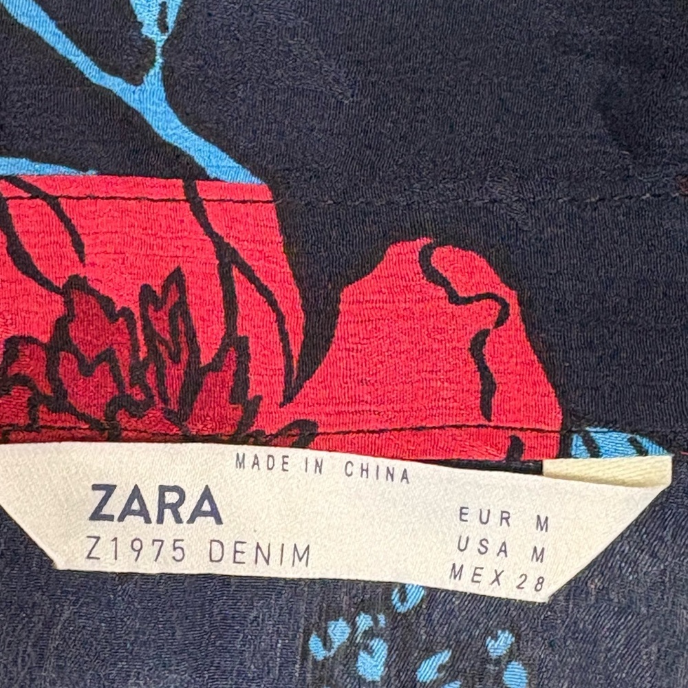 Zara Black Button-Down Floral Shirt with red & Blue Blooms - Picture 7 of 8